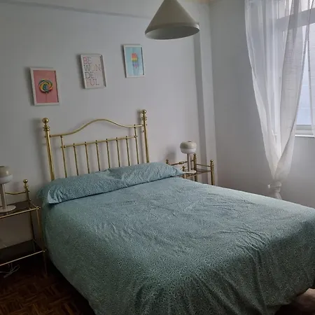 アパート El Piso De Berta ア・コルーニャ